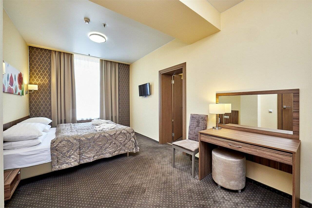 Фотографии номера Гранд Люкс - трёхкомнатный в Гостинице Россия Санкт-Петербург