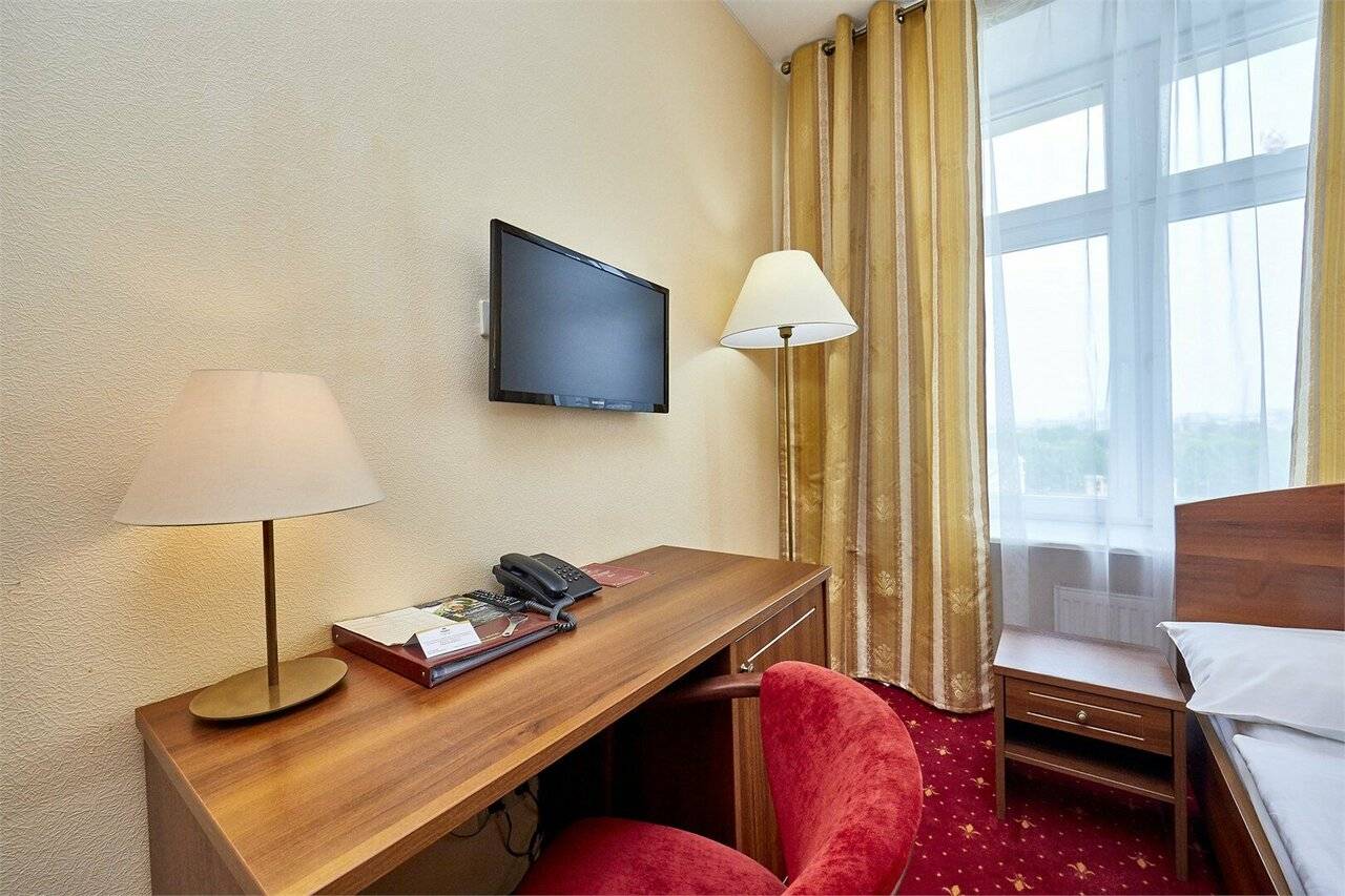 Фотографии номера Одноместный Бизнес c кондиционером в Гостинице Россия Санкт-Петербург